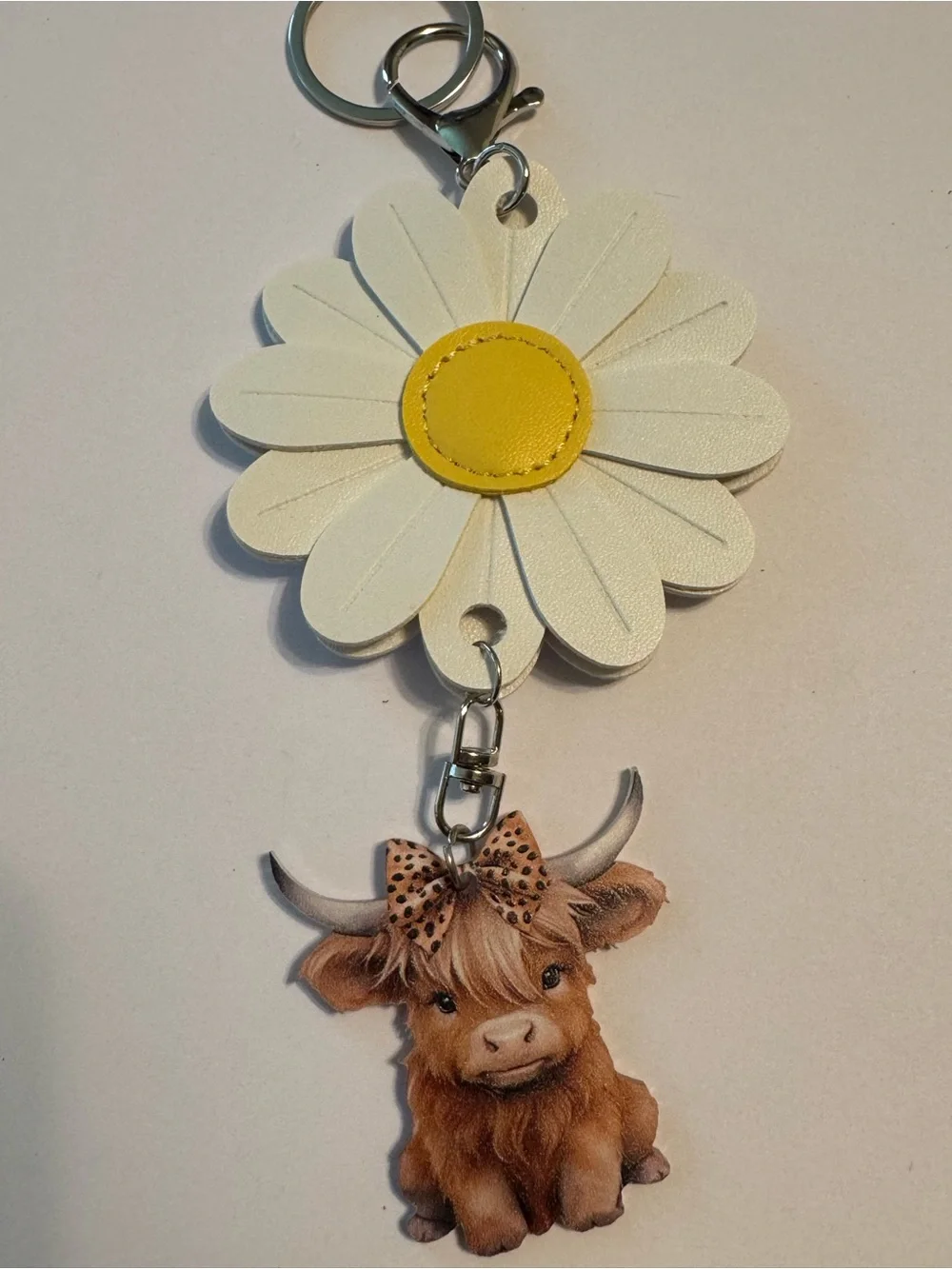 Boho Daisy Highland Cow Keychain